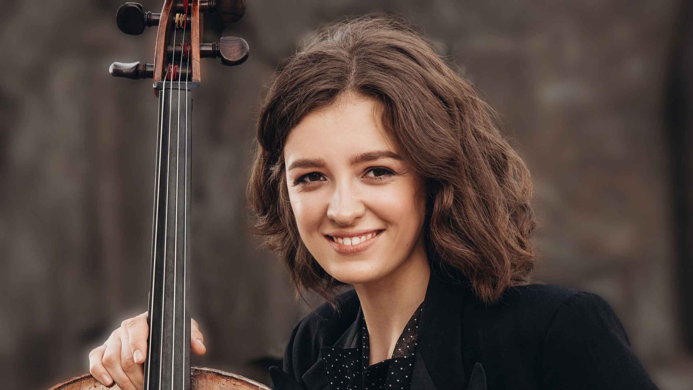 Sony Classical engagiert Anastasia Kobekina 