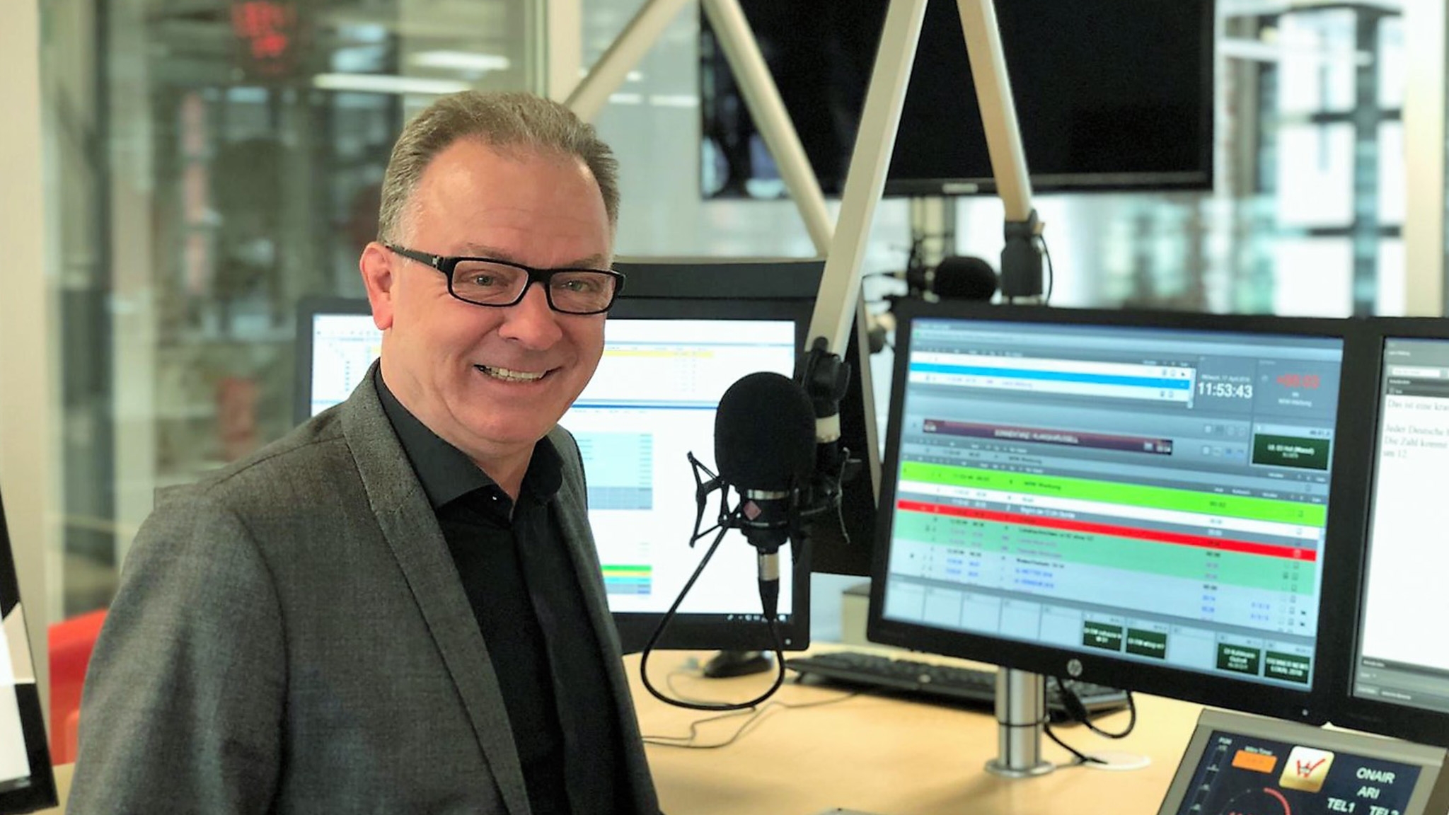 Georg Rose ist Chefredakteur des lokalen Senders Radio Wuppertal –