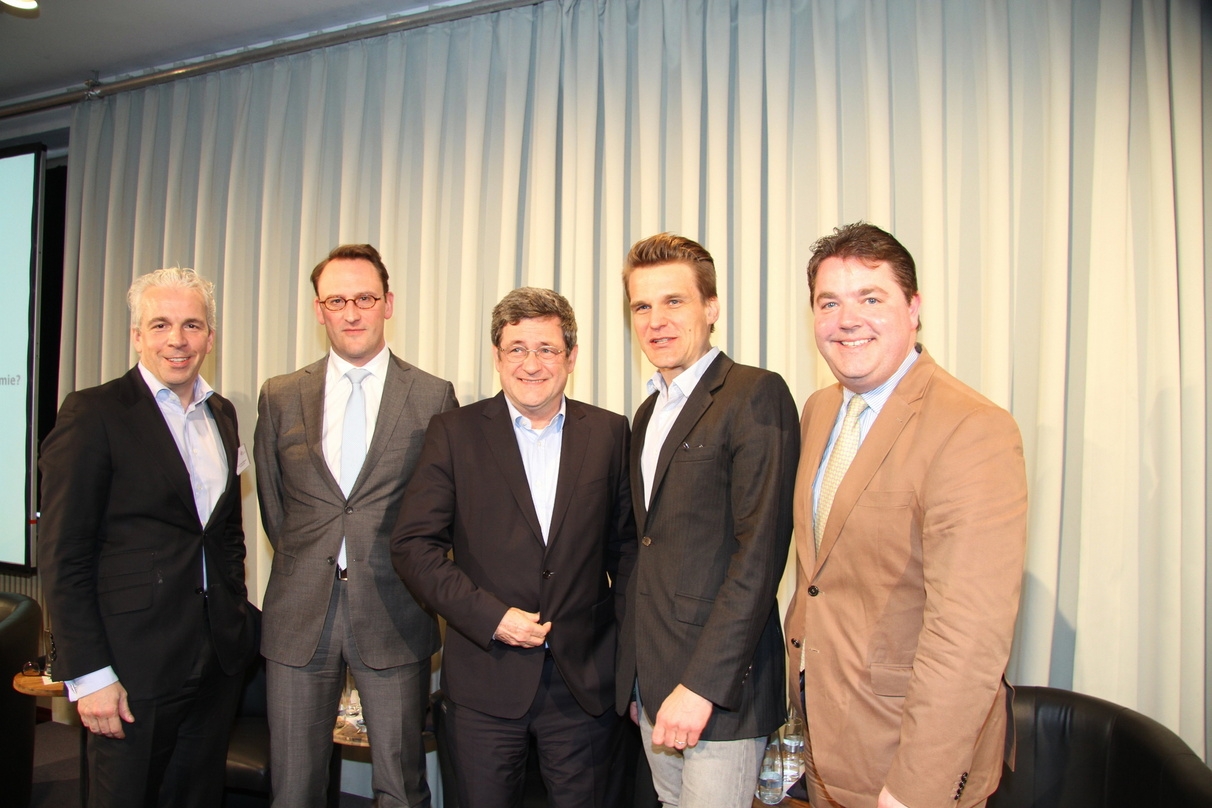Suchten nach Wegen für den Rohstoff Kreativität (von links): Klaus Goldhammer, Tobias Schmid, Roland Tichy, Philip Ginthör und Ansgar Heveling