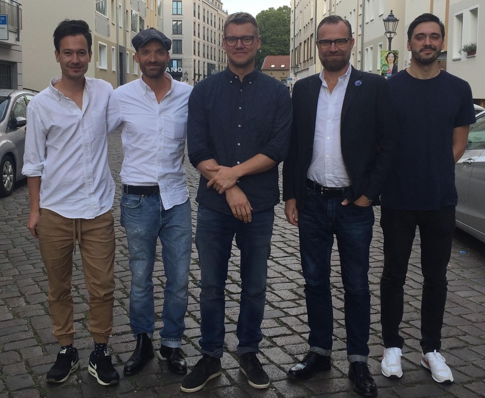 Arbeiten in Verlagsfragen zusammen (von links): Daniel Standke (Manager Michael Geldreich, L'Agentur), Ingo Heinzmann (Senior Director A&R/Creative Universal Music Publishing), Michael Geldreich, Markus Wenzel (President Universal Music Publishing Germany) und Patrick Pitz (Songwriter/A&R Manager Universal Music Publishing)