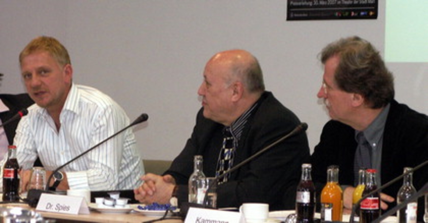 Sönke Wortmann, Ulrich Spies (Referent Adolf-Grimme-Preis) und Uwe Kammann (Geschäftsführer Adolf-Grimme-Institut (v.l.n.r.) bei der heutigen Bekanntgabe der Preisträger