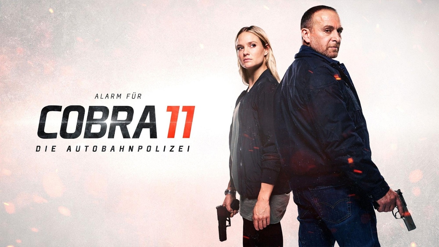Pia Stutzenstein (l.) und Erdogan Atalay in "Alarm für Cobra 11"