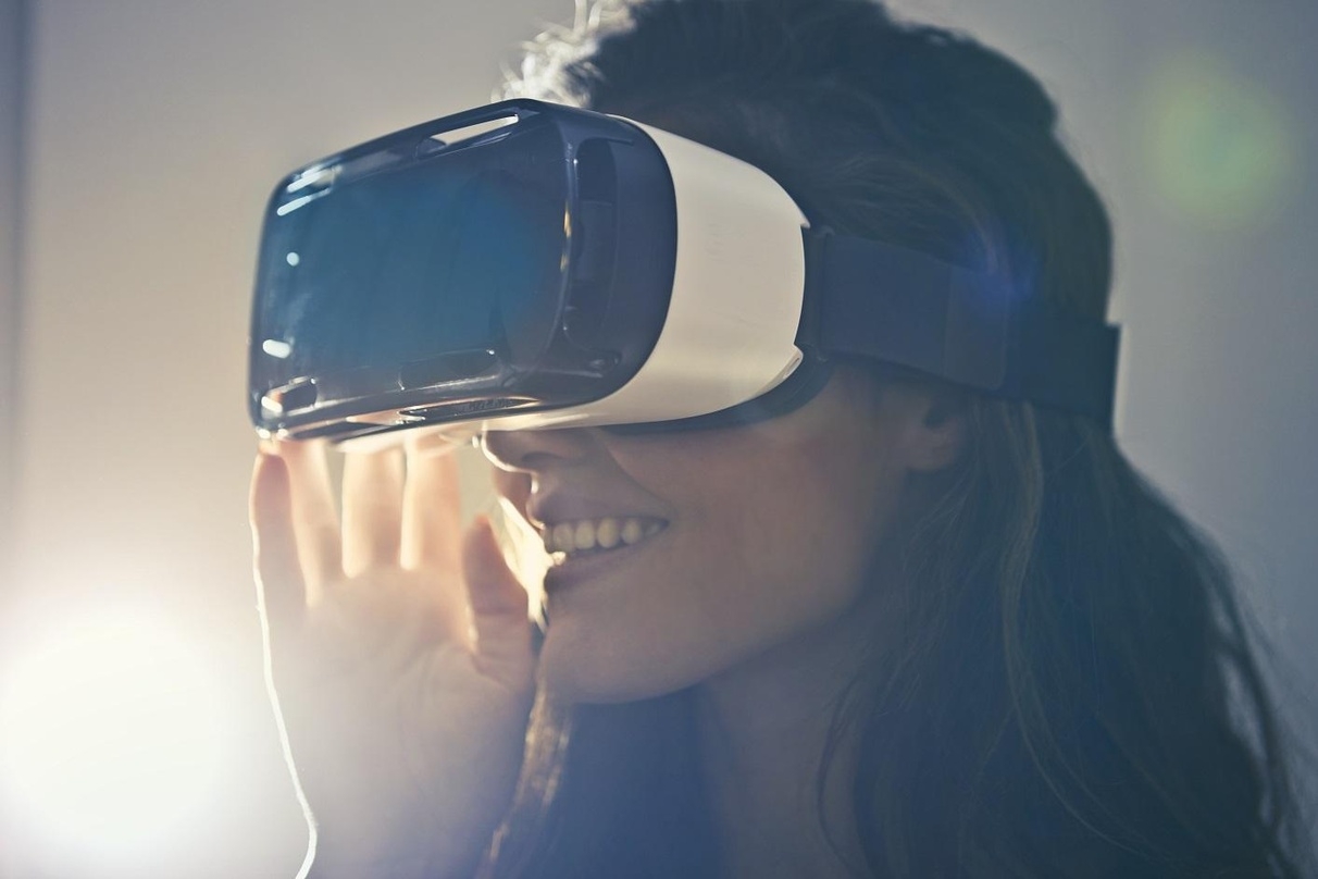 Die noch junge Technologie der Virtual Reality hat nach Prognosen des PwC das Potenzial, bald aus dem Nischenmarkt zu entwachsen.