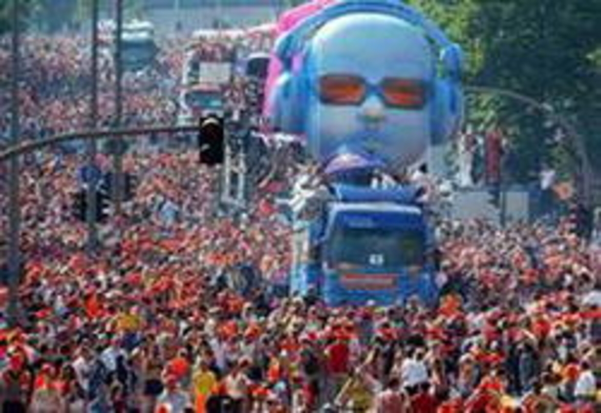 Zogen zum zehnten Mal durch Hamburg: Raver beim G Move