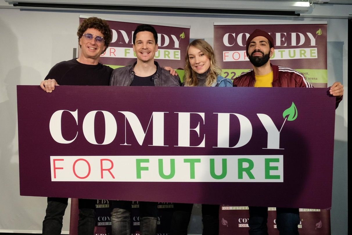 Sind dabei beim "Comedy for Future"-Abend in Köln (von links): Atze Schröder, Alain Frei, Jacqueline Feldmann und Benaissa Lamroubal
