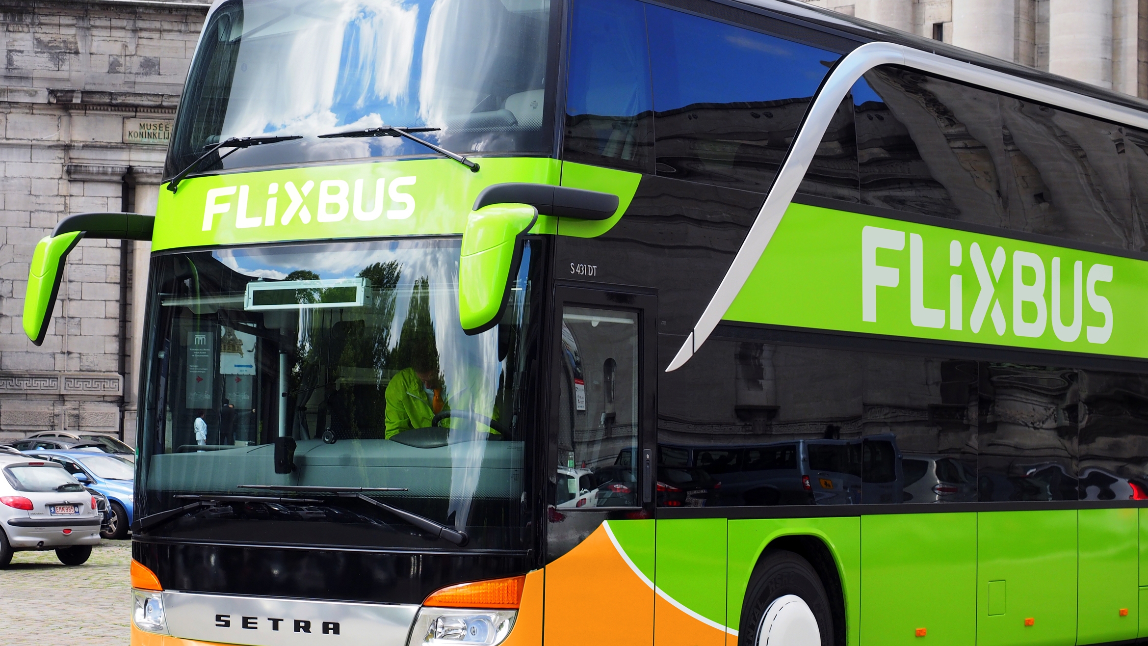 Flixbus kommt mit neuer Kampagne und neuer Mediaagentur zurück –