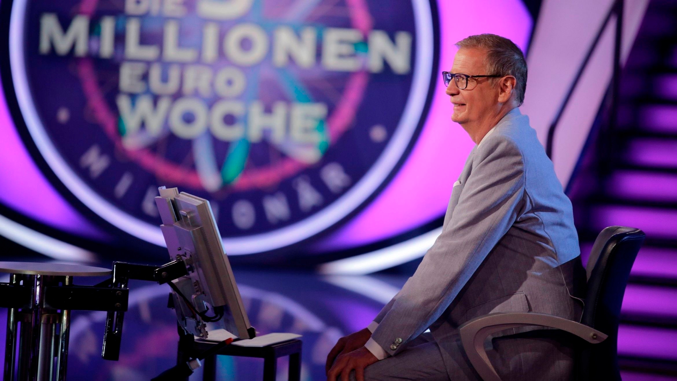 Günther Jauch moderiert "Wer wird Millionär?" - 