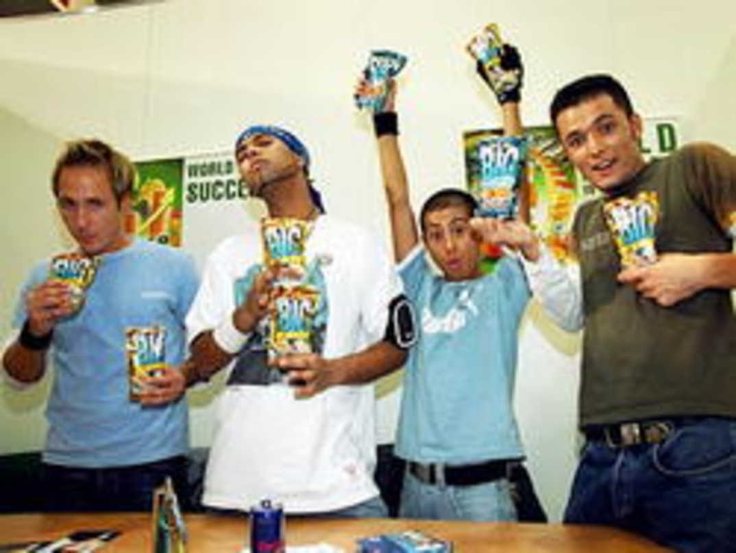 Sind die neuen Popstars: die Boyband Overground