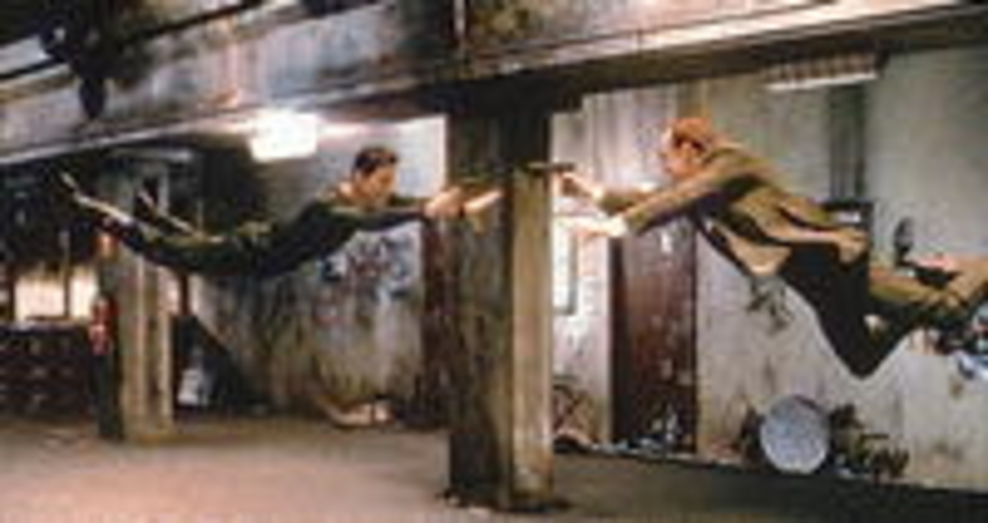 Keanu Reeves holt sich den DVD-Spitzenplatz zurück: "Matrix"