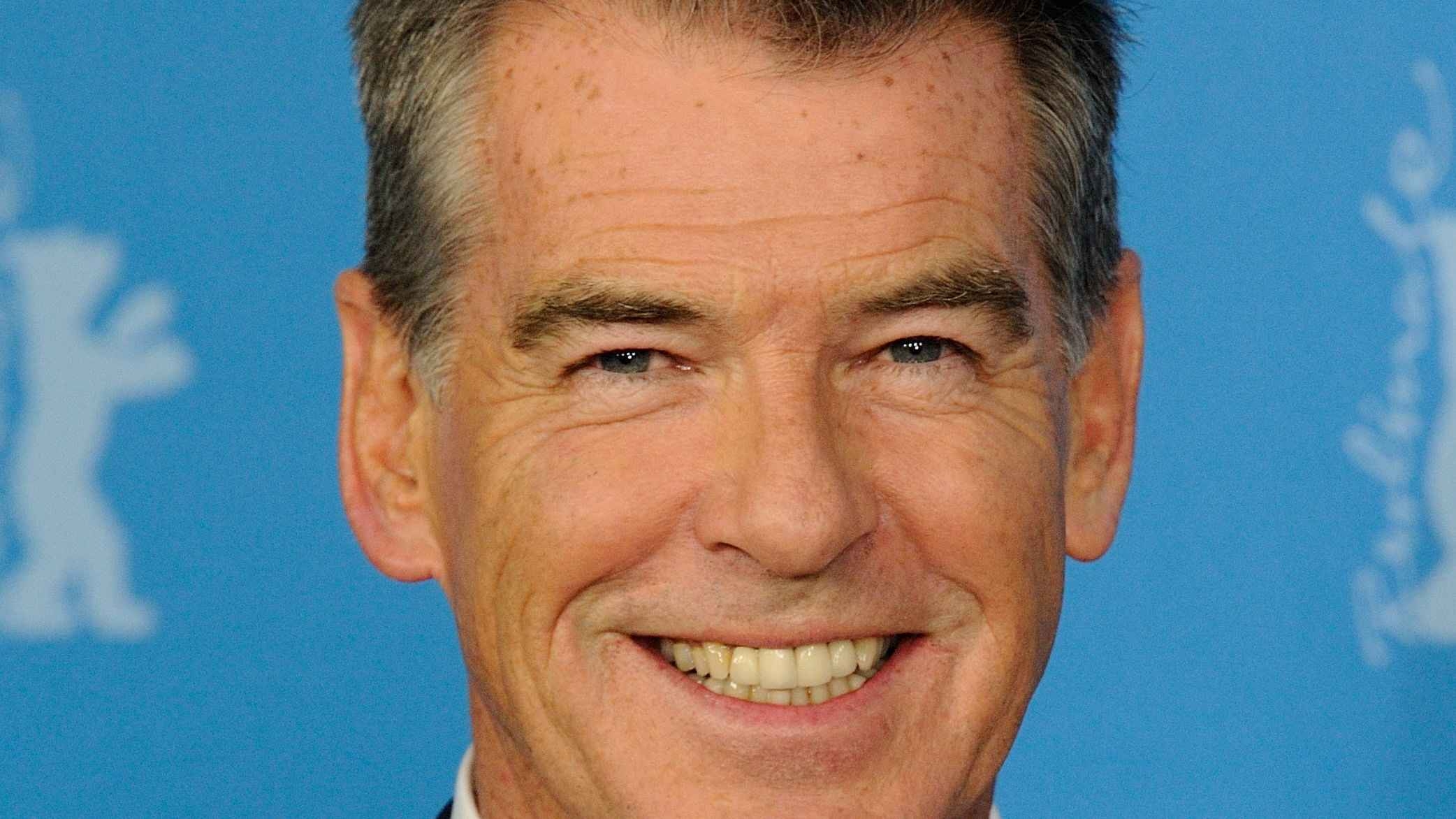 Pierce Brosnan als Sheriff im Western „Unholy Trinity“ Produktion