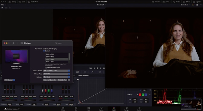 Ein typisches Bild an dem die Gamma-Probleme sofort auffallen: Entweder sieht man fast gar nichts mehr von den Sitzen und der tiefdunklen weinroten Farbe oder es sind alle drastisch heller zu erkennen und dominieren dann das Bild.